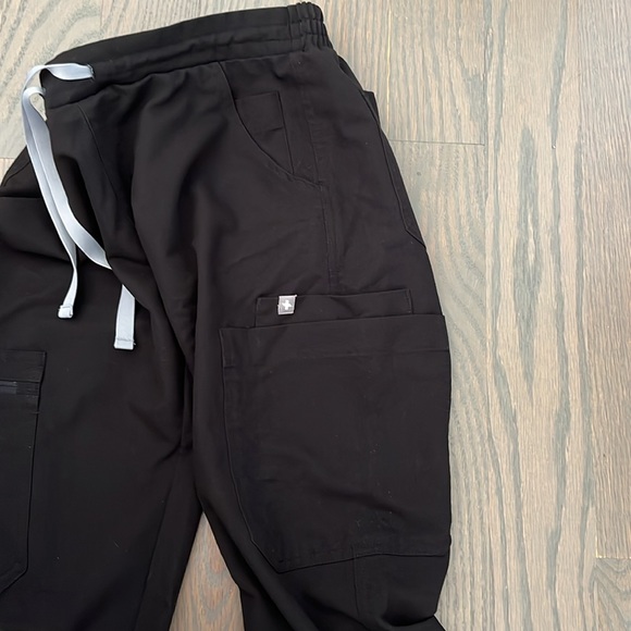 FIGS Yola scrub pant XXS/P - Picture 3 of 5